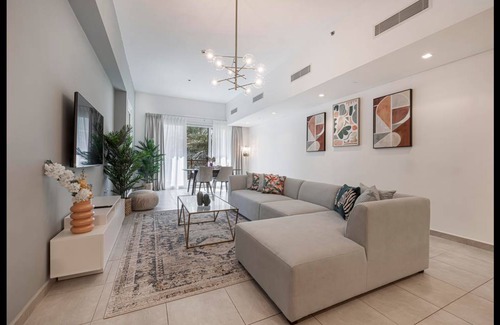 Palm Jumeirah Apartment | 156 m² Apartment ∙ 2 bedrooms ∙ 4 guests