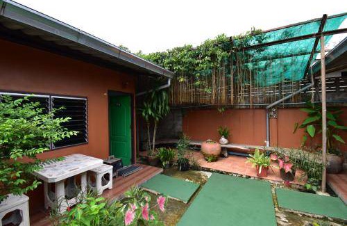 Bang Phra Bed & Breakfast | 18 m² Bed and breakfast ∙ 4 guests
