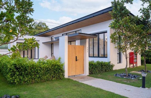 Rayong Resort | 206 m² Resort ∙ 3 bedrooms ∙ 8 guests