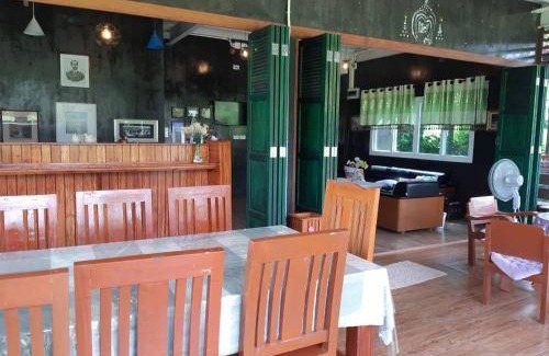 Nakhon Nayok Villa | 260 m² Villa ∙ 3 bedrooms ∙ 15 guests