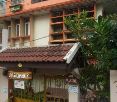 Nai Mueang House | 28 Rachabutr Hostel