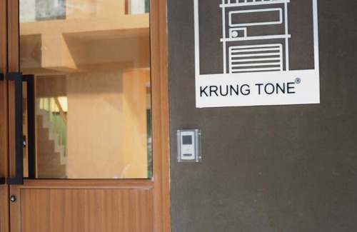 Bang Lamphu Lang Hostel | 29 m² Hostel ∙ 7 guests