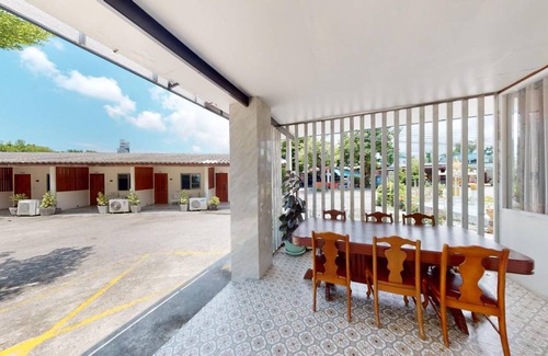 Chonburi Hotel | 29 m² Hotel ∙ 3 guests