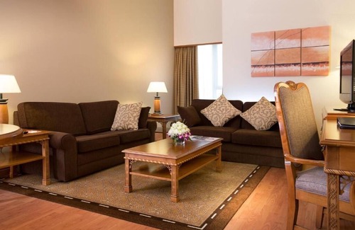 Trade Center House | 3 Bedroom Near World Trade Centre
