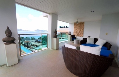 Patong Condo | 3 bedroom sea view apartment Patong