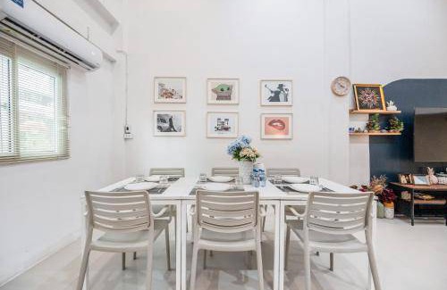 Phra Khanong Villa | 300 m² Villa ∙ 1 bedroom ∙ 13 guests