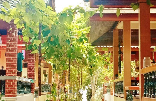 Haad Yao Resort | 35 m² Resort ∙ 127 guests