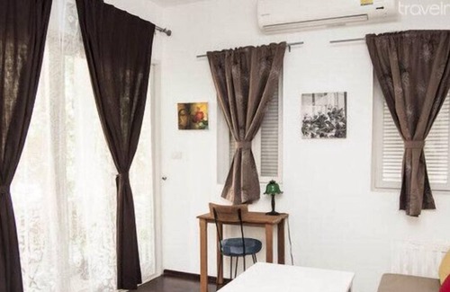 Yan Nawa House | 3BR 1 min walk to Surasak sky train