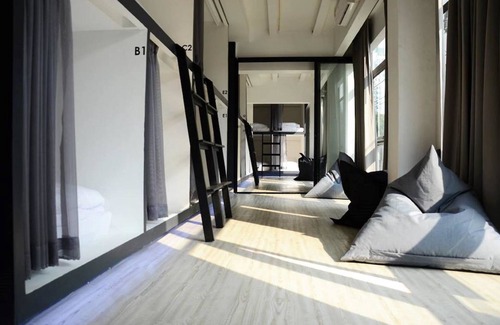 Khlong Toei Nuea Hostel | 3Howw Hostel at Sukhumvit 21