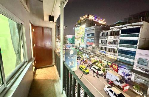 Chana Songkhram Hostel | 40 m² Hostel ∙ 3 guests