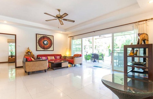 Ban Saiyuan Villa | 400 m² Villa ∙ 2 bedrooms ∙ 4 guests