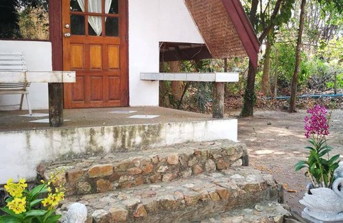 Uthai Thani Resort | 42 m² Resort ∙ 3 guests