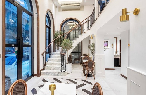 Samran Rat Hotel | 45 m² Hotel ∙ 4 guests
