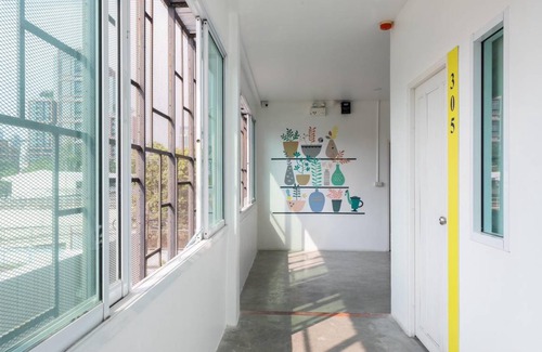Khlong Toei Hostel | 48 m² Hostel ∙ 2 bedrooms ∙ 127 guests