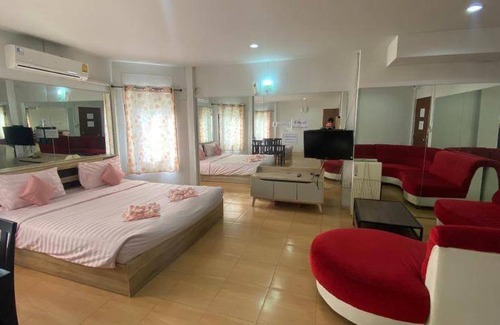 Samut Songkhram Hotel | 48 m² Hotel ∙ 4 guests