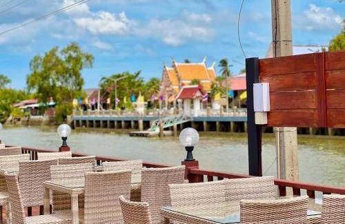 Bang Khonthi Resort | 48 m² Resort ∙ 3 guests