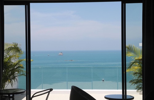 Moo 5 Villa | 5 Bedroom 5 Star Beach View Villa
