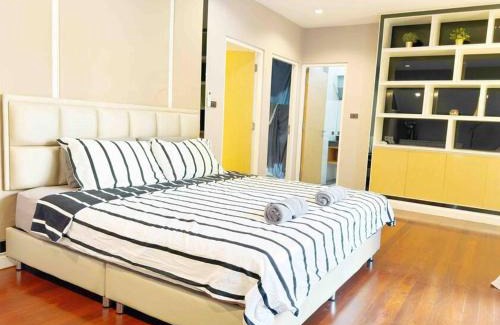 Bang Rak Villa | 5BRHouse City centre Silom 3min to BTS Saint Louis