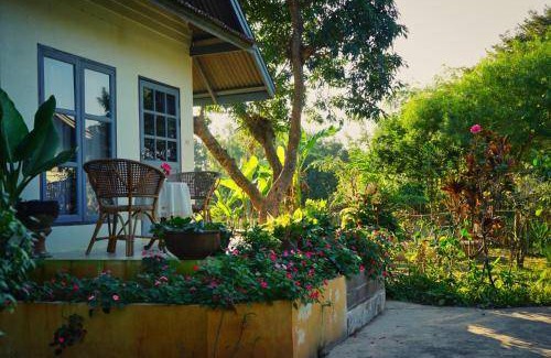 Mae Chan House | 60 m² Farmhouse ∙ 5 bedrooms ∙ 4 guests