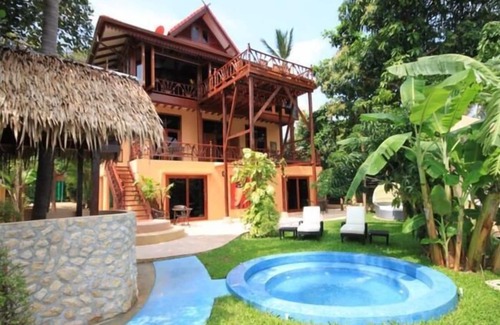 Hin Hong Villa | 7 Bedroom Seafront Villa - Koh Phangan