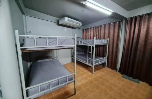 Haad Rin Hostel | Almost Famous Hostel