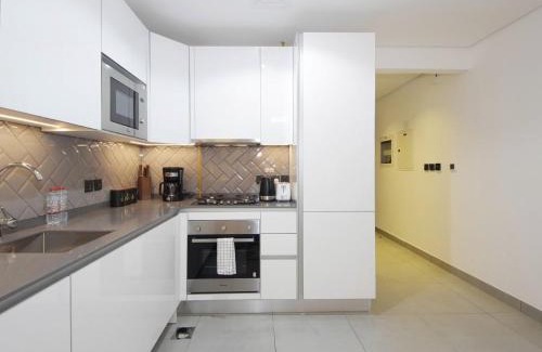 Jumeirah Village Circle Apartment | Amazing Jvc Studio Three