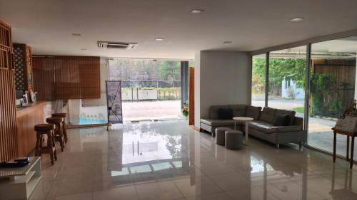 Nong Chaeng Apartment | Amazing Thai feelings
