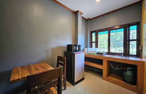 Thong Sala Hostel | Araya Boutique Hotel