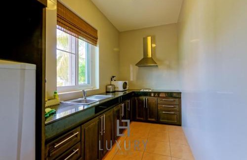 Nong Kae House | Bali Style 2 Bedroom Villa with Pool - B99