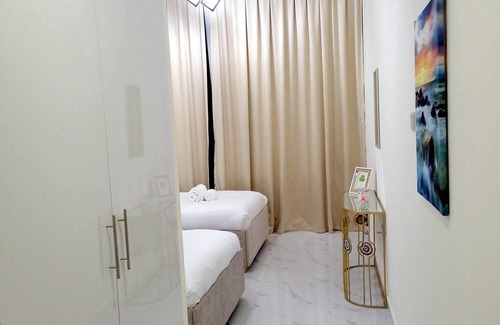 Jumeirah Village Triangle Apartment | Beautiful deluxe 1 BHK apartment in JVT