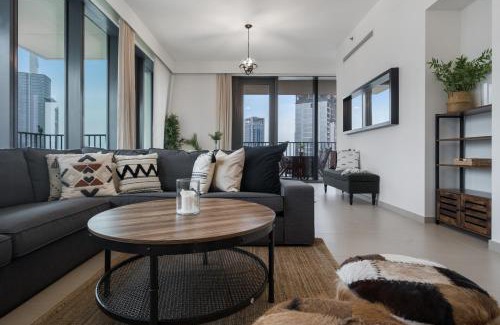 Downtown Dubai Apartment | Breathtaking City Views From DT Apt with Terrace