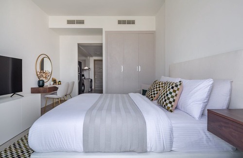 Jumeirah Village Circle Apartment | Bright and Contemporary Studio in JVC