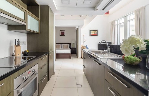 Downtown Dubai Apartment | Bright 1BR Apt in Downtown with Large Balcony