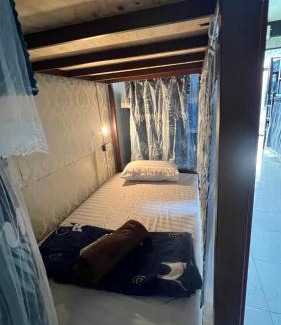 Haad Rin Hostel | BT @ Haadrin