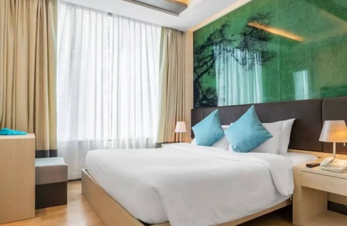Phra Khanong Nuea Apartment | Charming Sky Bay Suite near BTS Phrakanong 简约迷人房近轻轨站 U10