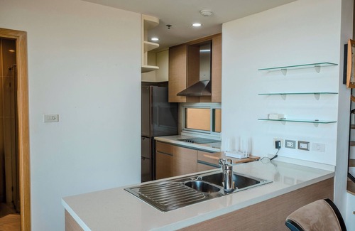 Yan Nawa Condo | Charming 2-bedroom duplex with WiFi, AC in wonderful Krung Thep Maha Nakhon