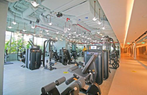 Business Bay Apartment | Chic Studio with Balcony 5 Mins walk to Dubai Mall
