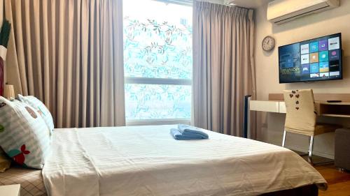Nana Apartment | Comfortable Studio, Walk to BTS, Free Wi-Fi, Great Location