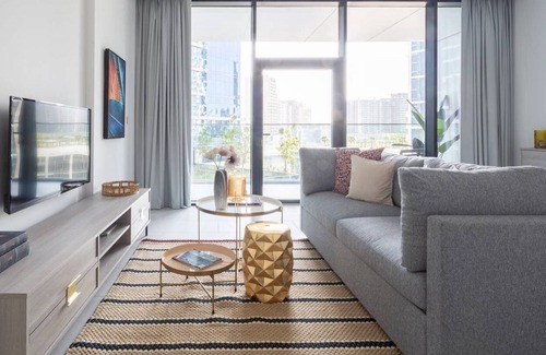 Downtown Dubai Apartment | Cozy & Spacious Studio in Burj Khalifa District