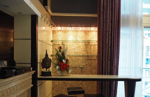 Khlong Toei Nuea Condo | Custom Design Loft With City Views And Rooftop Pool