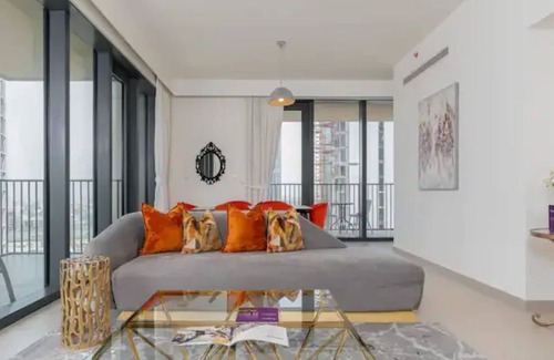 Downtown Dubai Apartment | Dream Inn - Bright and Spacious Two-Bedroom Apartmentn