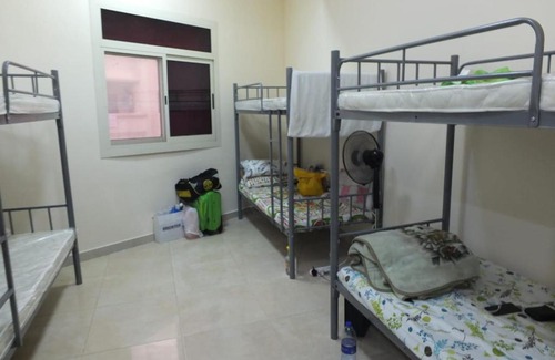 Deira Hostel | DUBEDZ