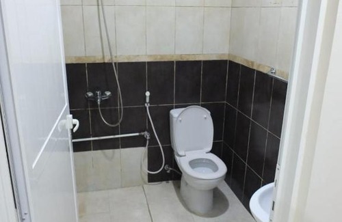 Deira Hostel | DUBEDZ