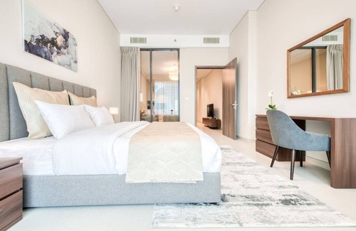 Business Bay Apartment | Exceptional 1BR with Concierge and Luxurious Amenities