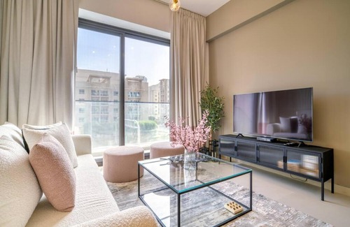 Barsha Heights Apartment | Fabulous 1 Bedroom in Euro Residence with pool