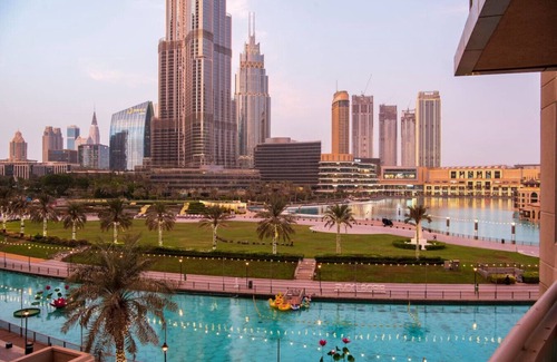 Downtown Dubai Apartment | FIRST CLASS | 2BR | Burj Khalifa & Fountain view