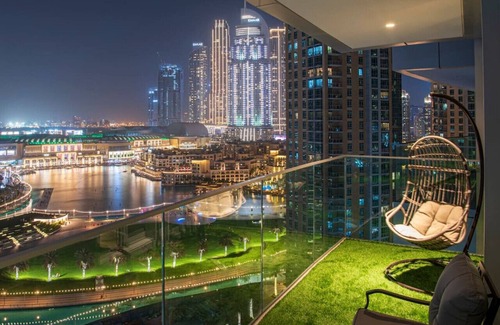Downtown Dubai Apartment | FIRST CLASS | 2BR | Burj Khalifa & Fountain view