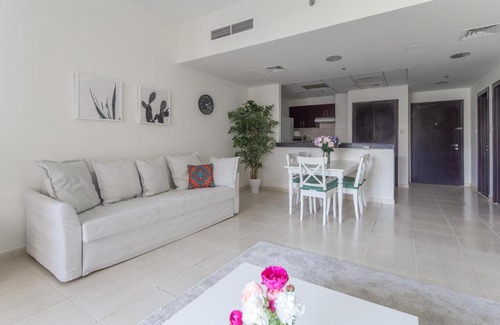 Jumeirah Village Circle Apartment | Frank Porter - Fortunato