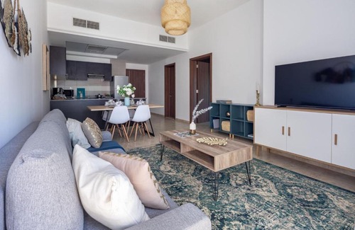 Jumeirah Village Apartment | Frank Porter - Imperial Residence