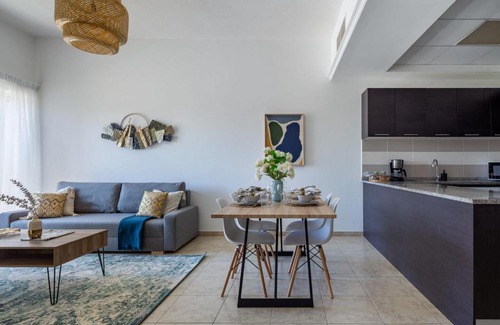 Jumeirah Village Apartment | Frank Porter - Imperial Residence